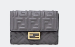 Дизайнът и културната същност на Fendi през очите на потребителя